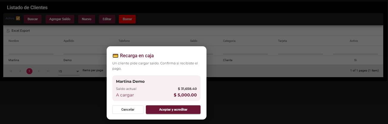 Aviso Recarga en caja del panel con saldo actual, importe y botón Aceptar y acreditar